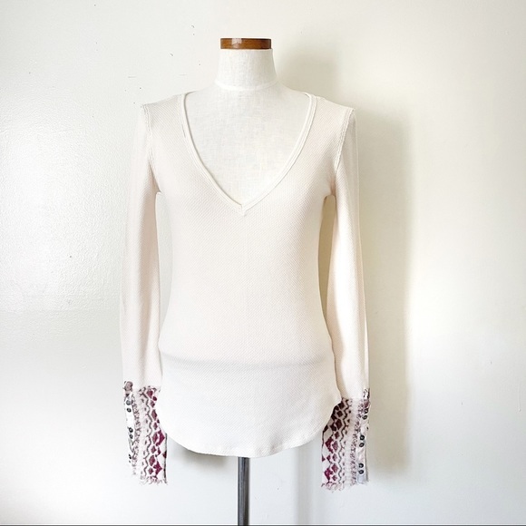 We The Free Art School Vneck Thermal top Large - Picture 2 of 5